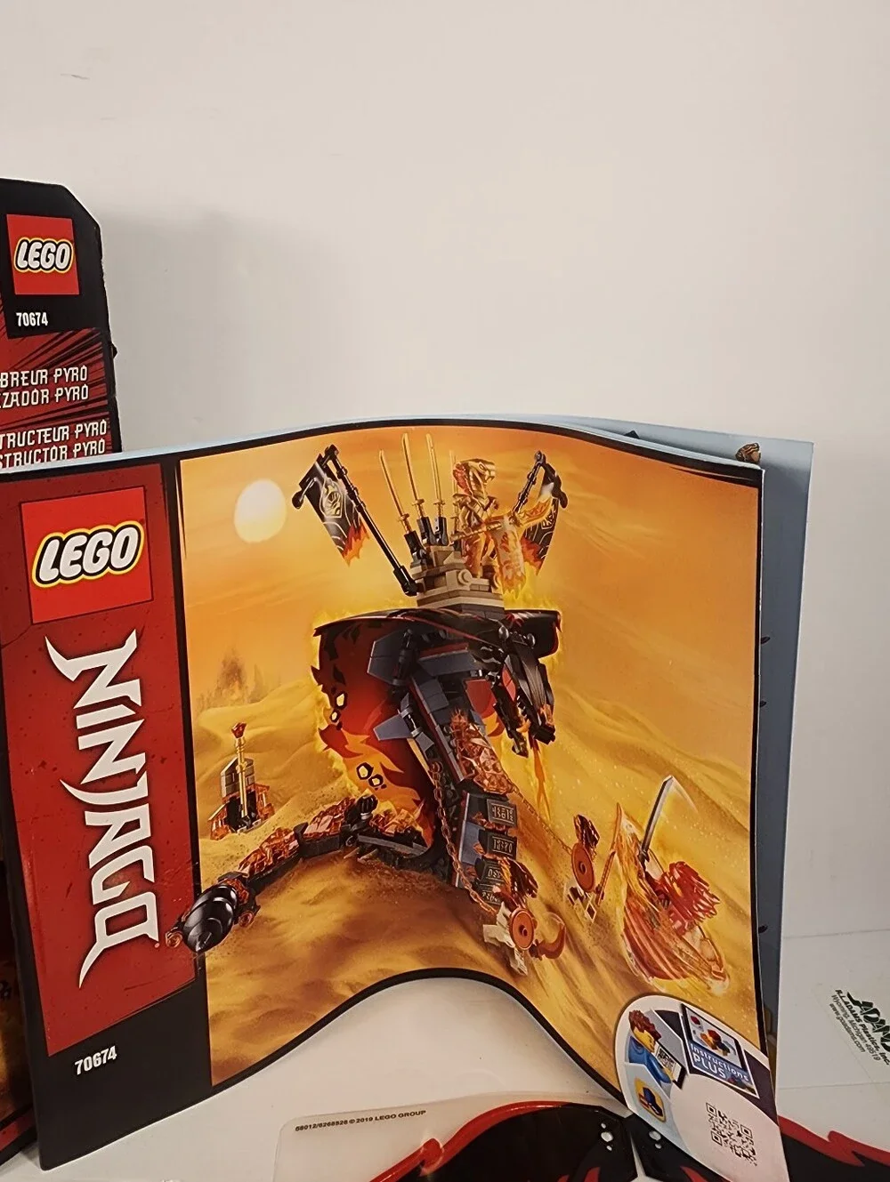 LEGO NINJAGO: Fire Fang (70674) 100% Complete w/ Box and Instructions